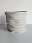 Nerf Brut – Cache-pot carré en PLA mat au design nervuré, moderne et minimaliste.